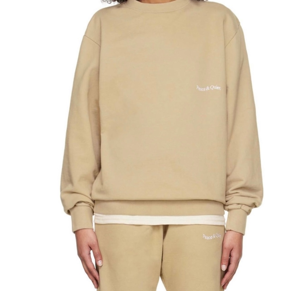 ❗️S O LD via priv sale❗️Museum of Peace & Quiet Sweat set (top + bottom)